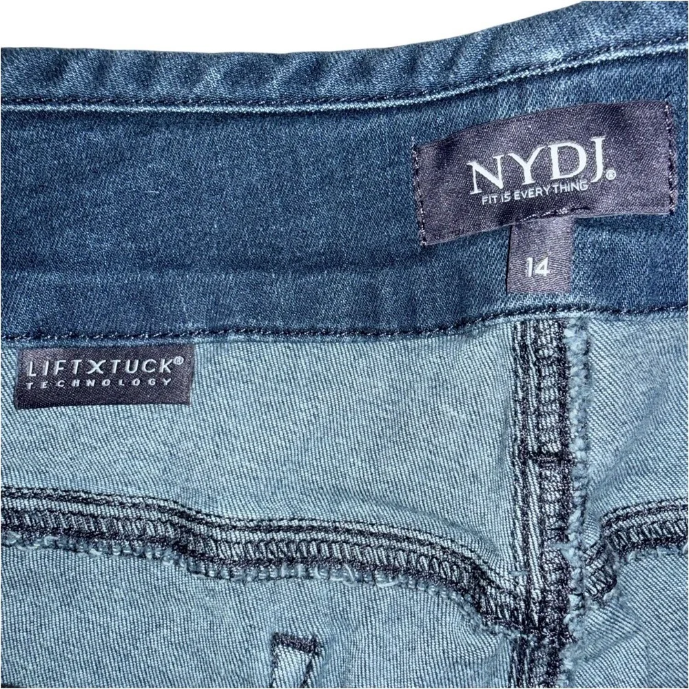 NYDJ Womens Size 14 Blue Chloe Capri Hollywood Jeans Mystique‎ NWT